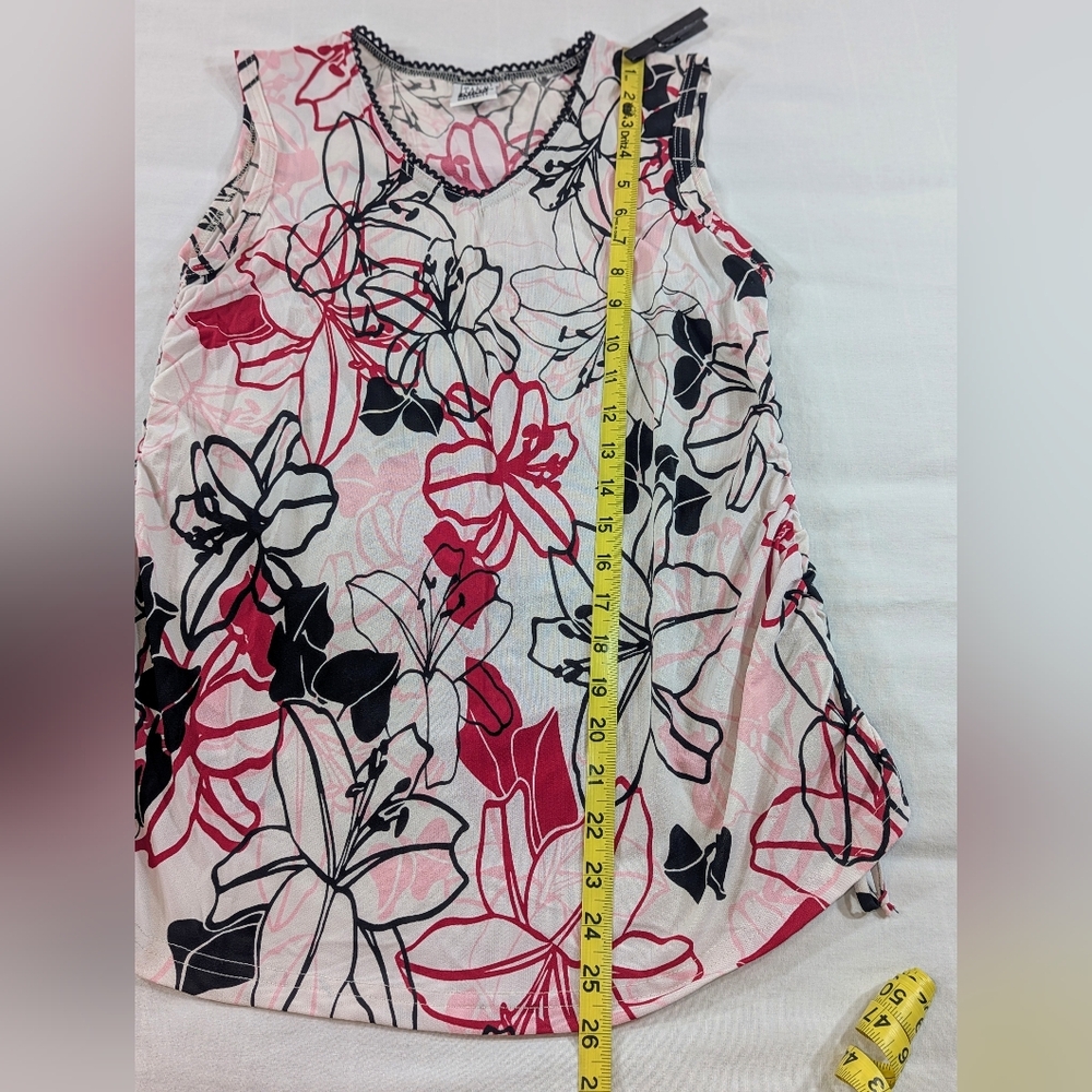 π Take Nine Maternity Sleeveless Blouse (M) - Picture 7 of 9